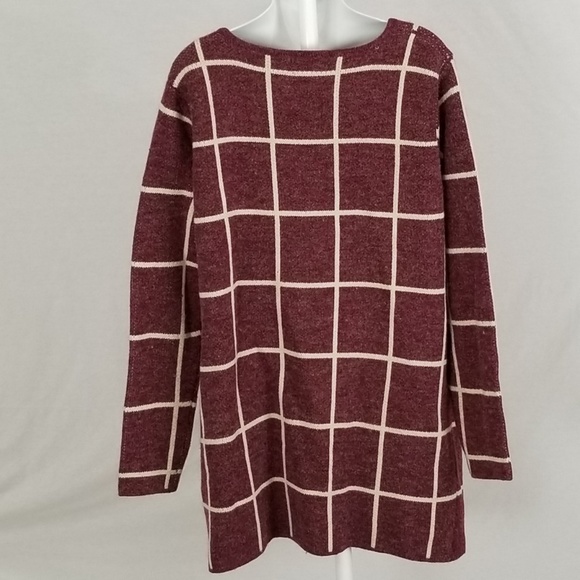 ii Sisters burgandy window pane check duster - Picture 4 of 5